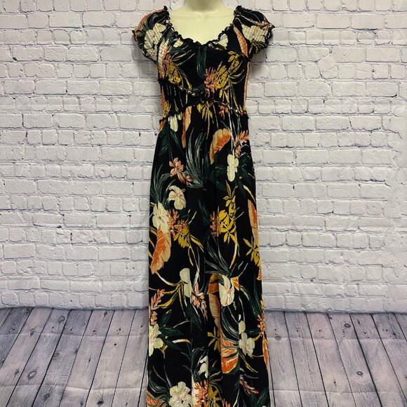 Patrons Of Peace Floral Smocked Maxi Dress Size Medium - Picture 5 of 6